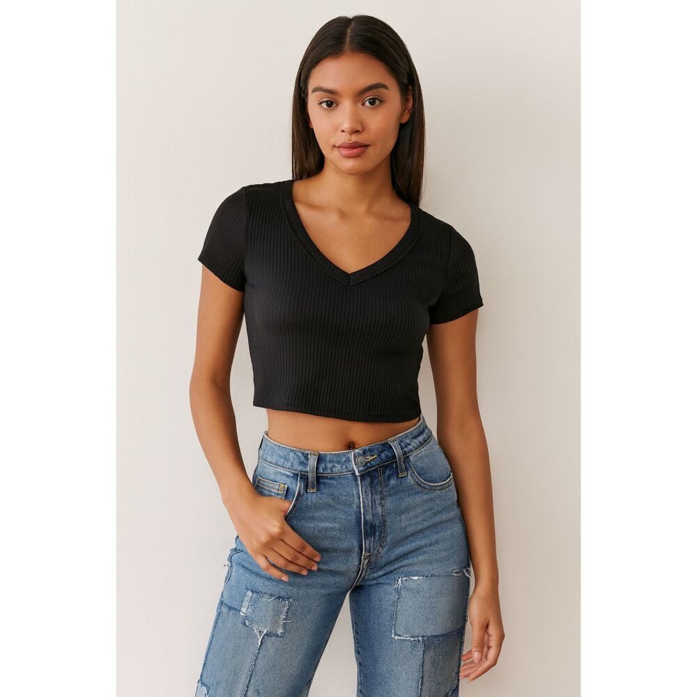 Olivia Rae Basic Baby Doll Crop Ribbed Top Black V Neck Sz. S Versatile